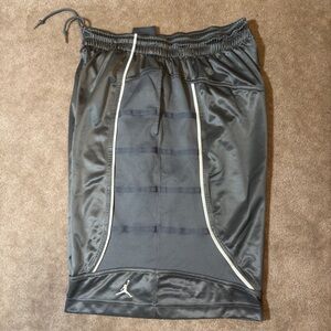 Jordan Basketball Shorts (XL)